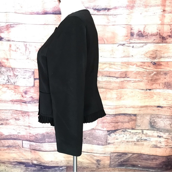 Sag Harbor Black Suit Jacket - Picture 3 of 9